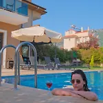 Vila Lavanta Villalari *